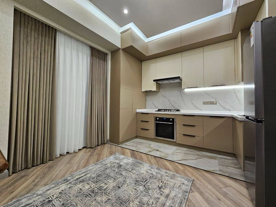 Жилой комплекс Мадрид! 3х комнатная уникальная квартира 115м2! Новая!