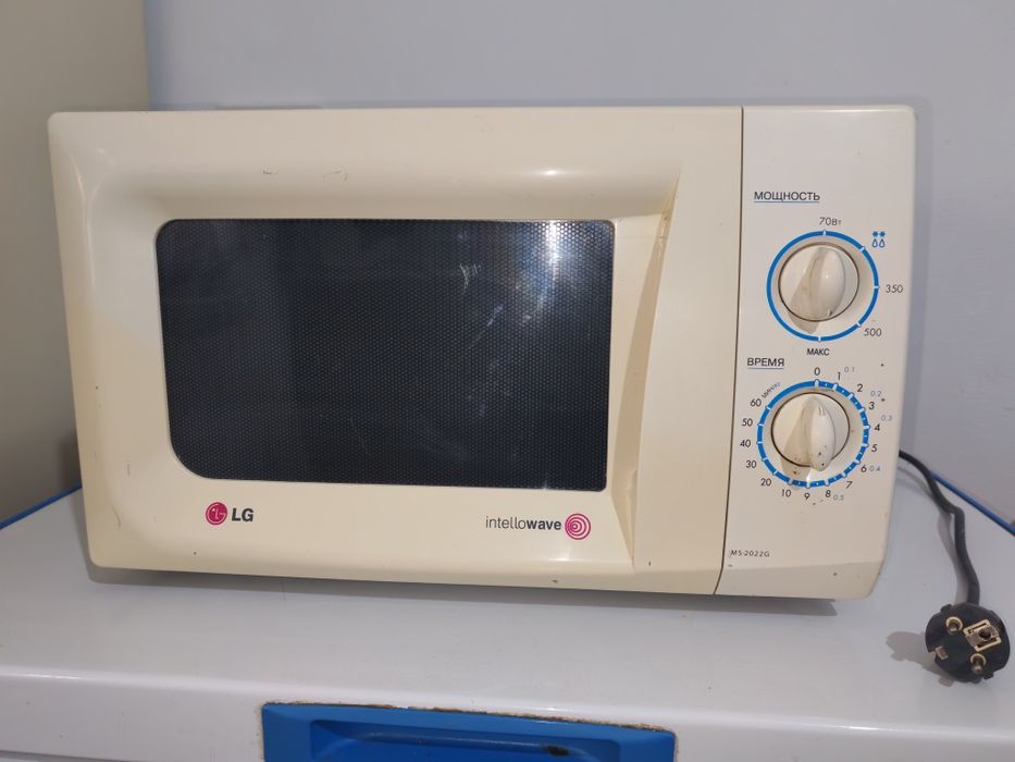 Микроволновая печь LG MS-2022G