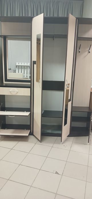 Продам прихожую