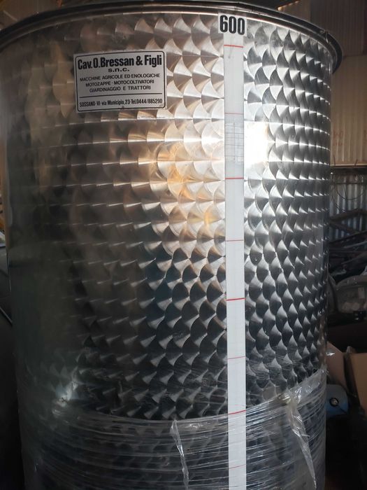 Butoi inox pentru vin