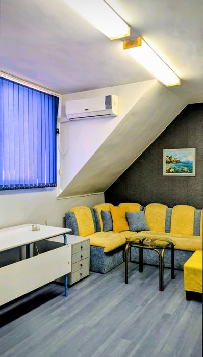 Продава се Тристаен апартамент в Търговище, Център - 70 кв.м за 1093 €/кв.м - Снимка #1