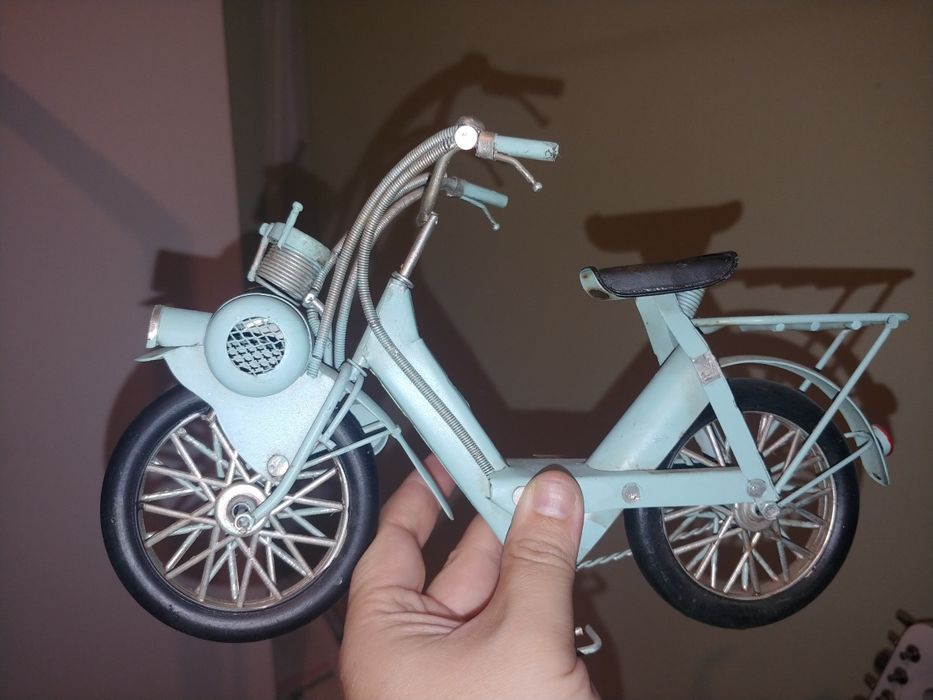 Machete scutere Maisto Newray Vespa bicicleta motocicleta