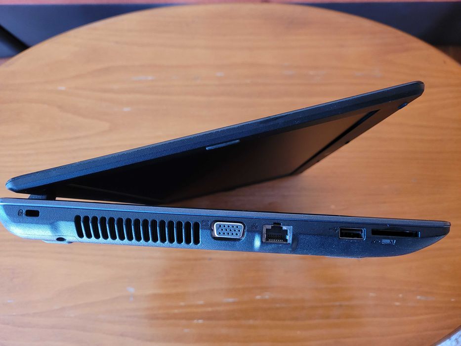 Laptop Acer TravelMate 5744, i3-380m, 8GB RAM, 320GB HDD, Windows 11