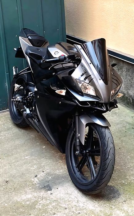 Vând Yamaha YZF R125