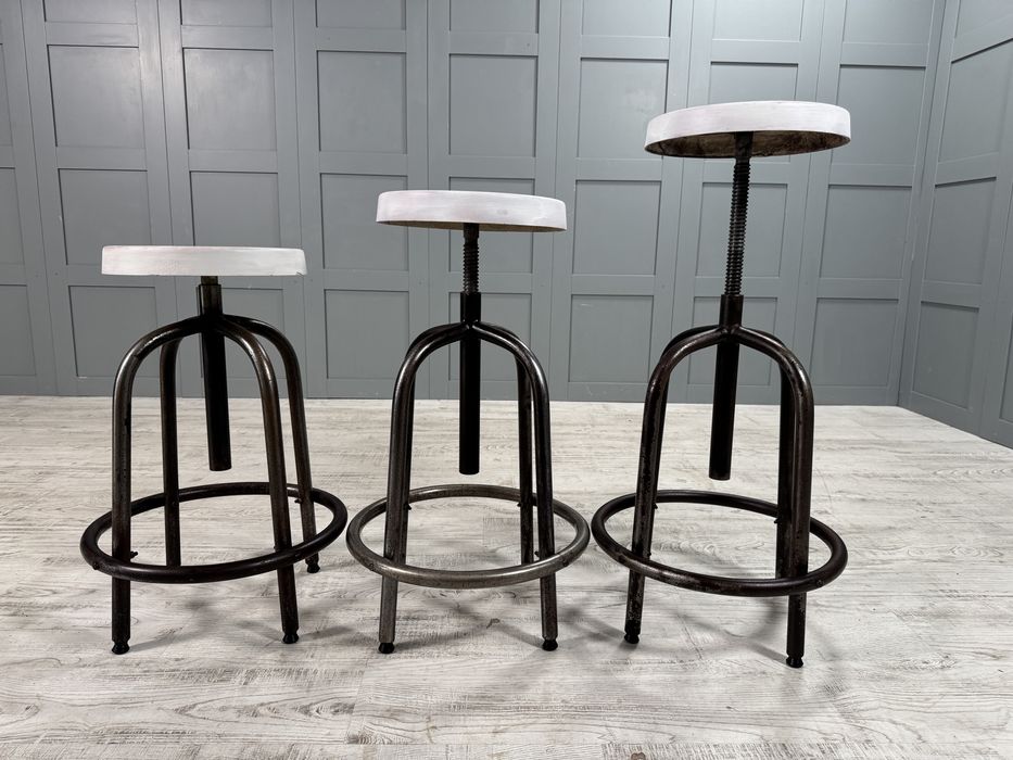 Индустриални бар столове на винт У010