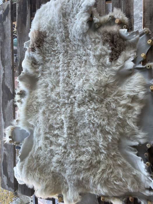 Агнешки кожи първо качество