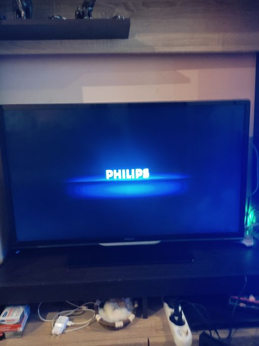 Tv led  Philips diag.110cm..