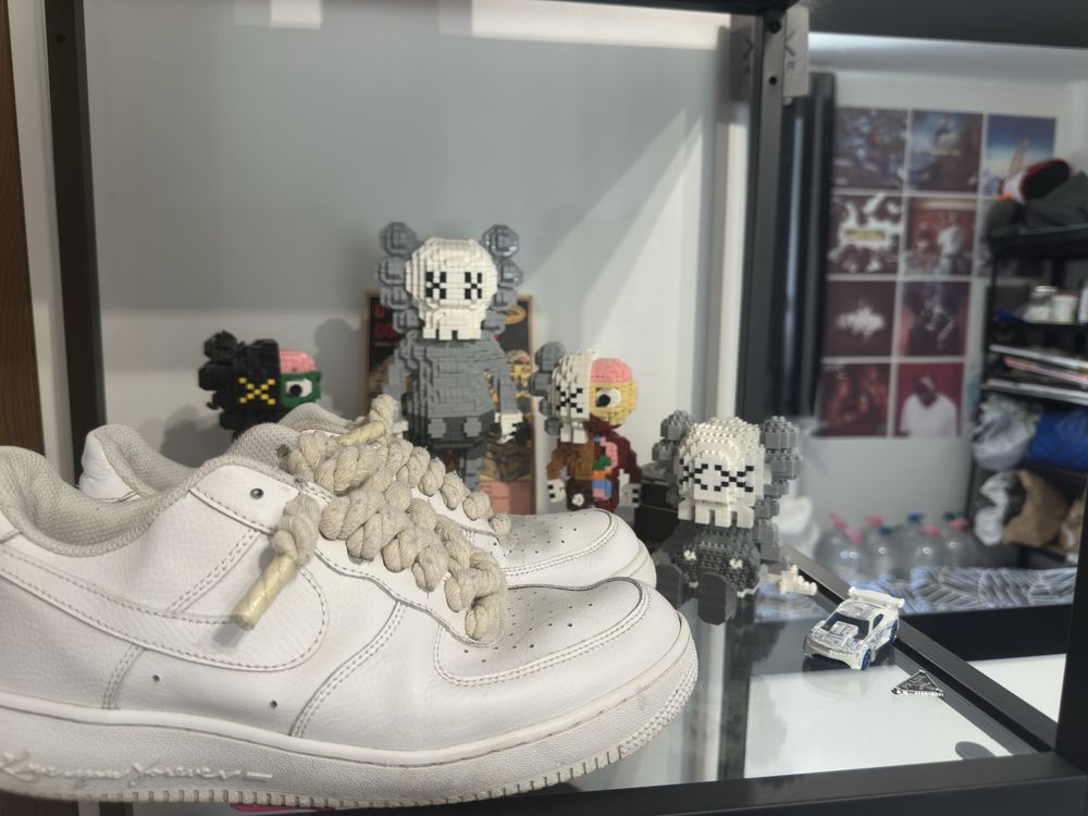Продавам си обувките(jordan 3,4,1low,drake air force,.zara)