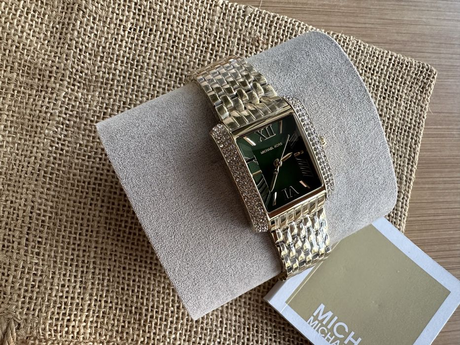 Ceas Michael Kors de dama colectia Emery Gold