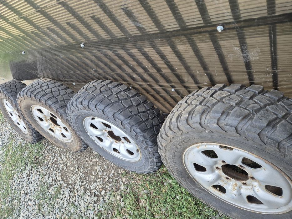 Jante Toyota Hilux/Land Cruiser 6x139 cu BF-Goodrich 225/75R16