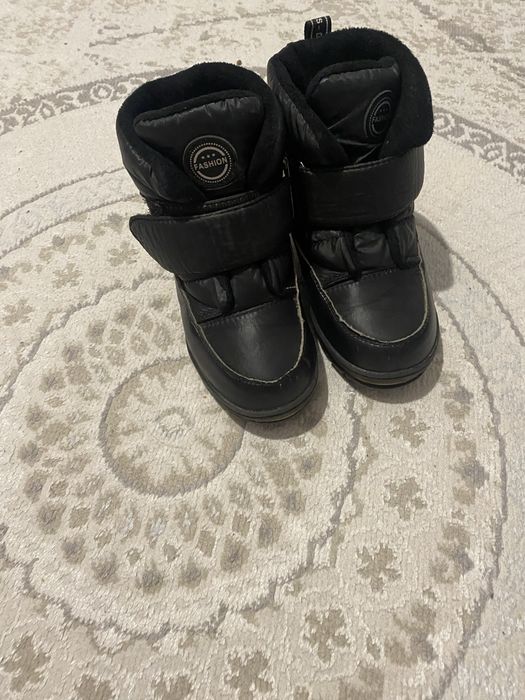 Продам зимние сапожки