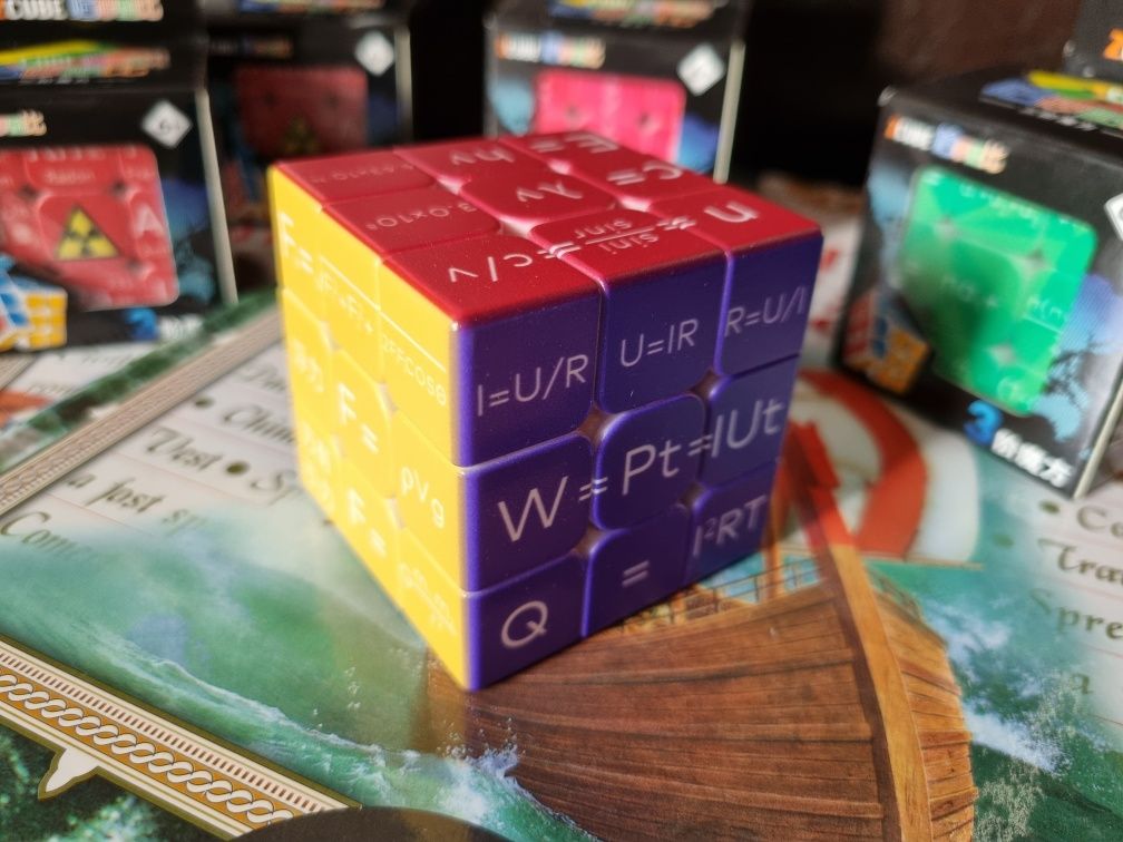 Cub Rubik Einstein: Fizică. Rapid, stickerless, ușor. De colecție.