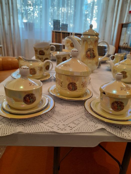 Set vesela / Serviciu de masa si ceai/cafea MADONNA pentru 12 persoane