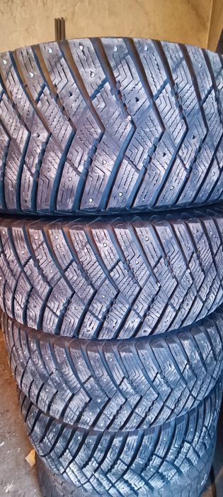 Шины Goodyear ULTRAGRIP Ice Arctic SUV 4X4