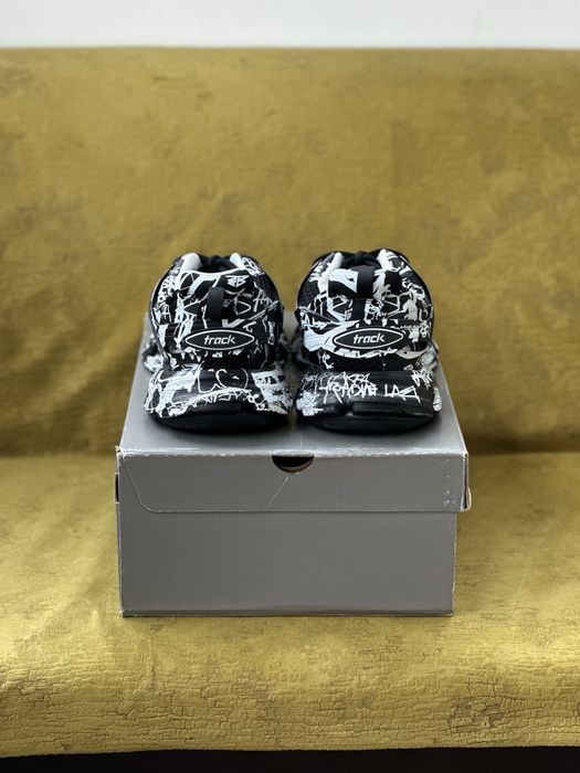 Balenciaga Track 42
