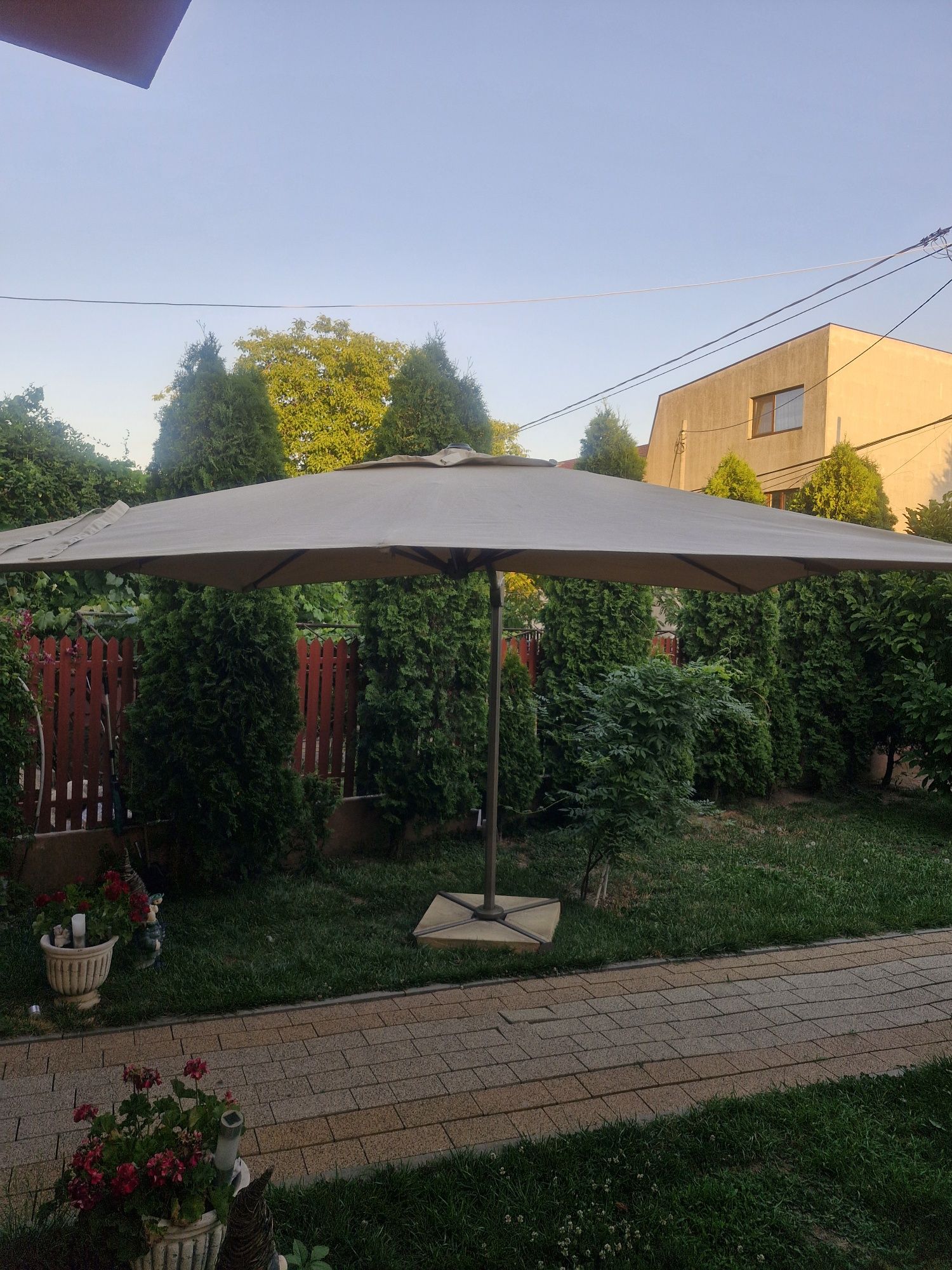 Vand Umbrela, copertina   Gradina 3x3 m