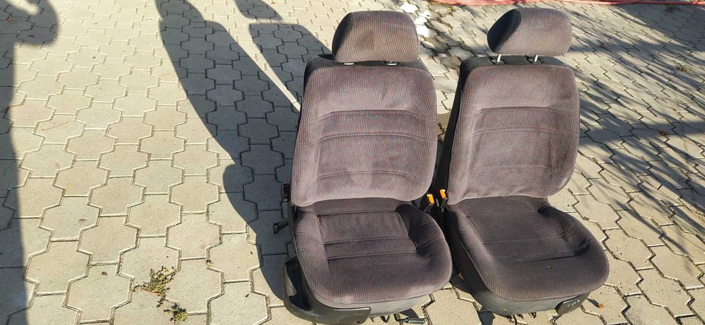 Продам комплект сидений на Volkswagen Vento, Golf-3.