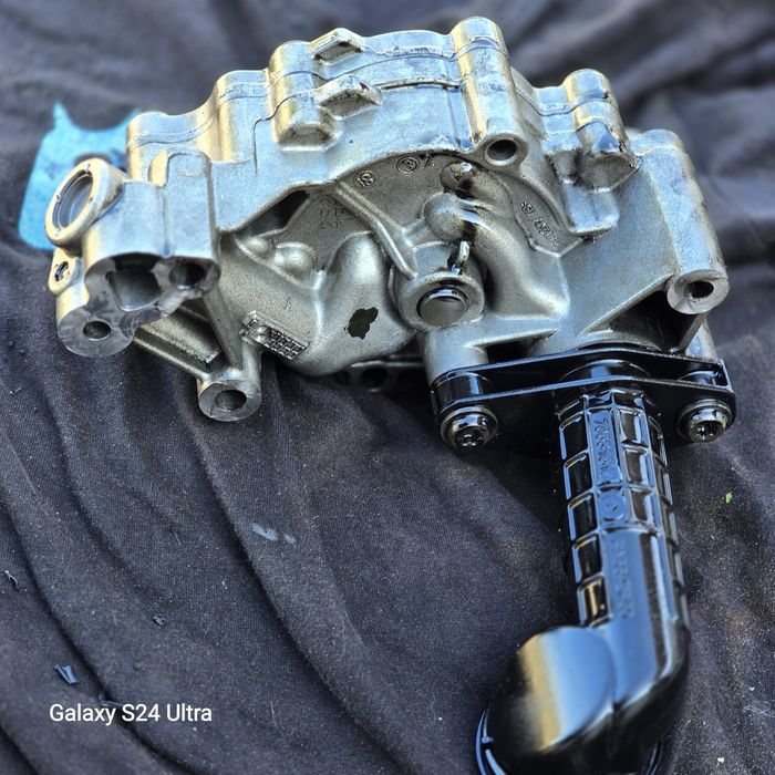 Здравейте,продавам двигател за Peugeot 3008 2.0BlueHD EAT8  181 2018г