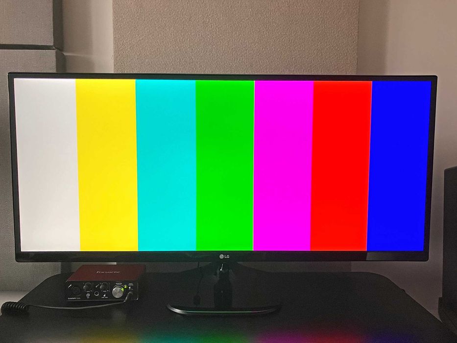 34" Ultra Wide 21:9 IPS Монитор LG - модел 34UM58-P