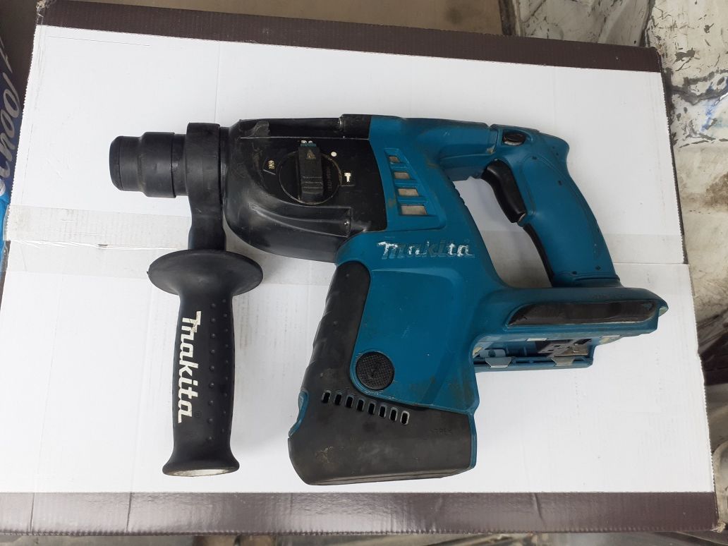 Rotopercutor Makita 36v BHR 262 Doar Corp