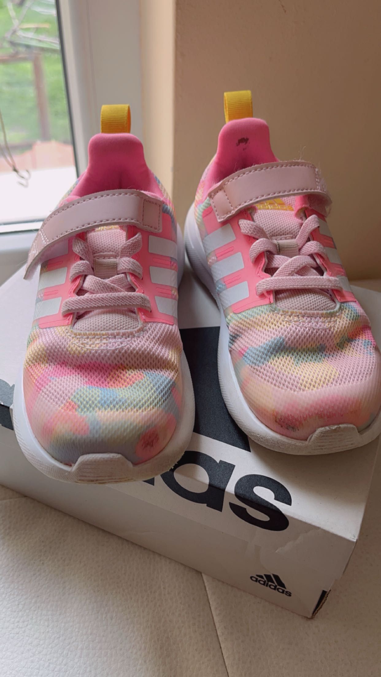 Детски маратонки Adidas 25 1/2