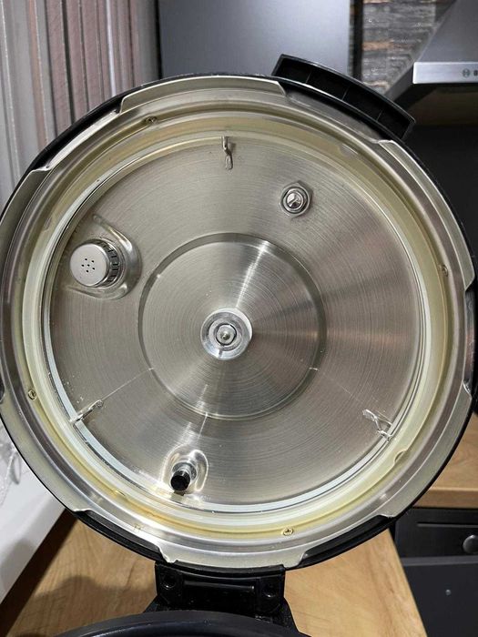 Мулткукър Tefal под налягане