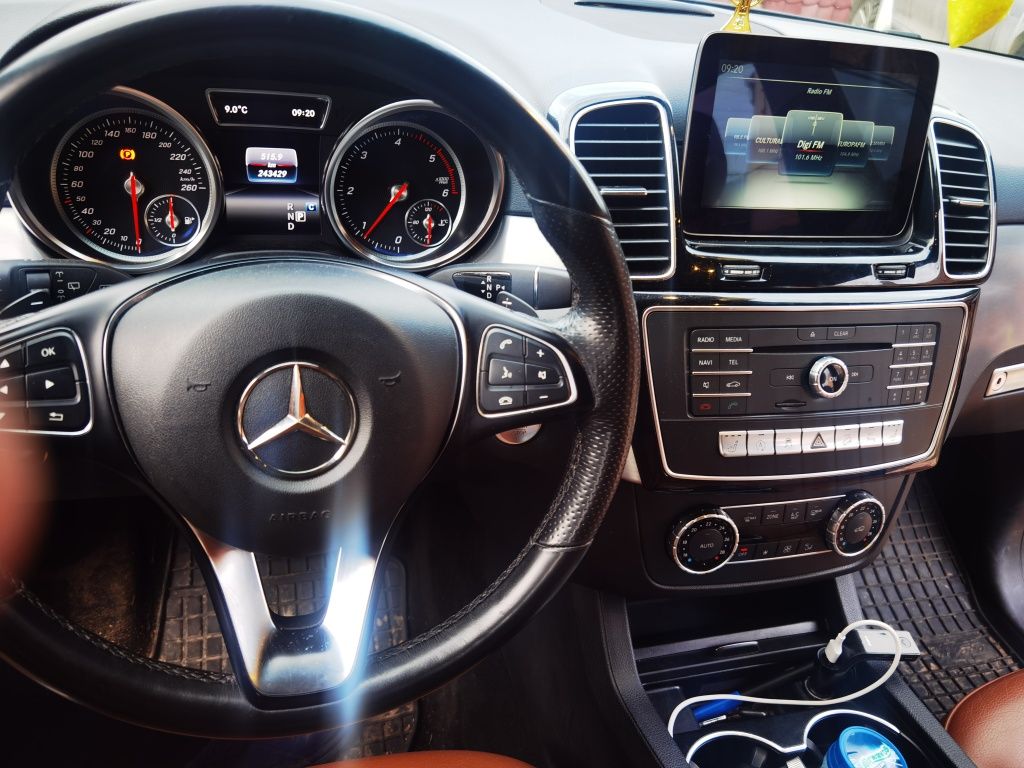 Vând SUV mercedes GLE 250, 4 matic, 9 viteze, 2018 , 204 hp