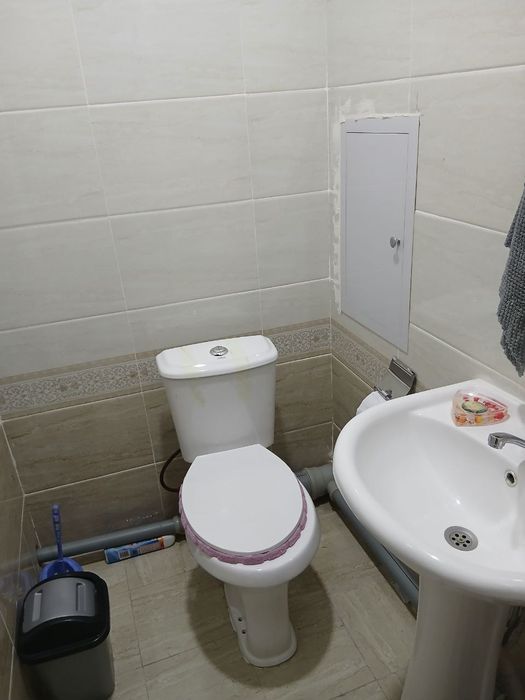 Yashnabot olmos mahalada 16 etashkani 11 etajida 3 hanali