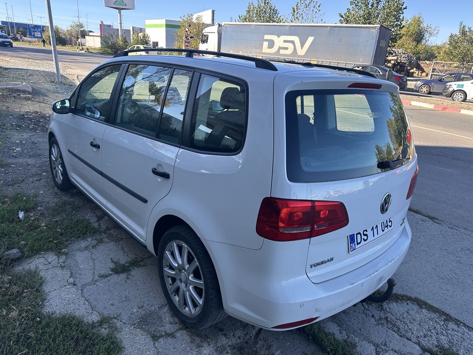 Vw Touran/2014/7Locuri/1.6TDI/6+1Vit-5.990€