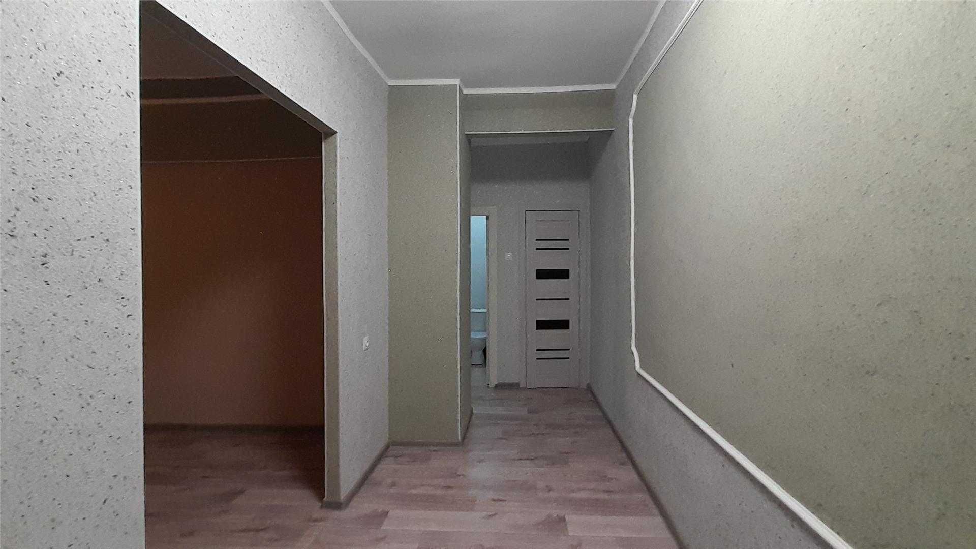 Продам 2 комн болгарского типа на 4эт в 5 эт доме