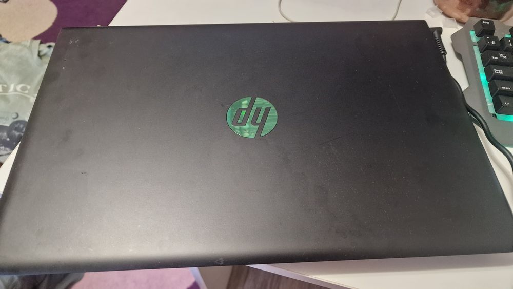 Ноутбук HP 15-cb0xx i5-7300 GTX1050