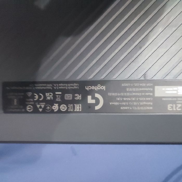 Vând/schimb tastatura Logitech g213