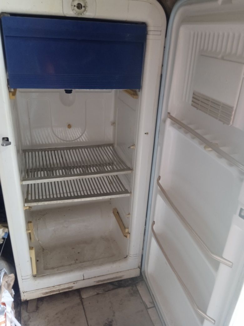 Холодильник ЗИЛ , раритет