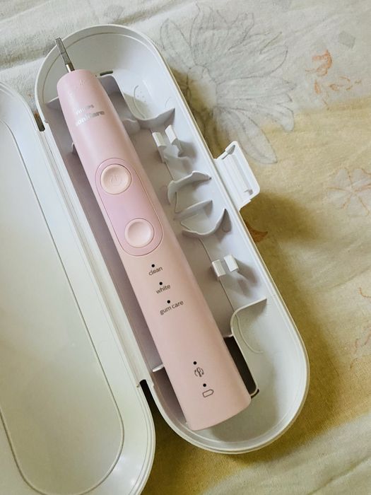 Четка за зъби Philips sonicare 5100