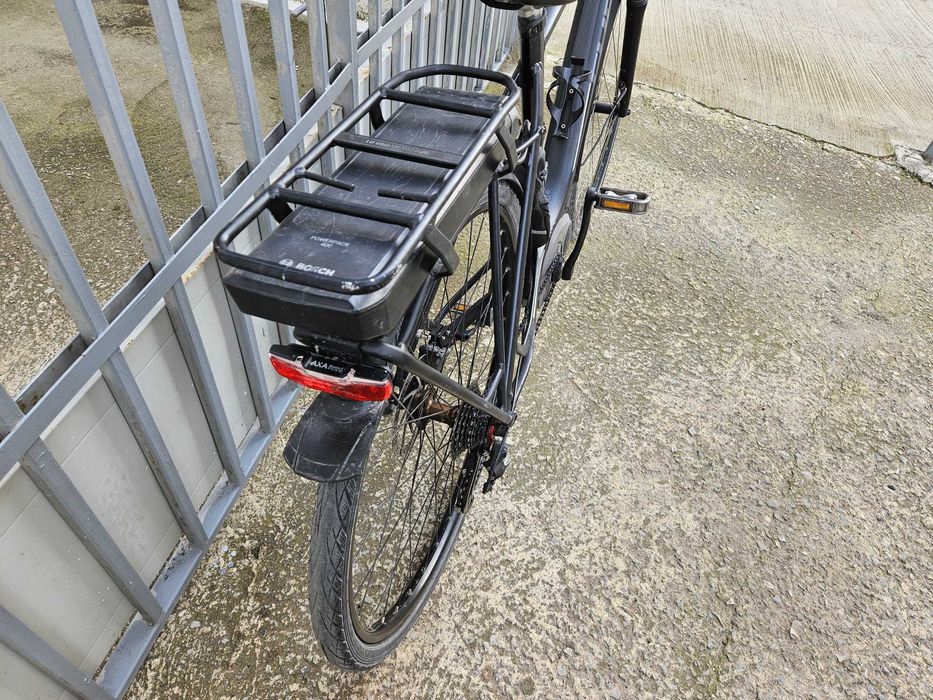 Електрически велосипед 28 цола CUBE BOSCH-ръчна газ до 50км.