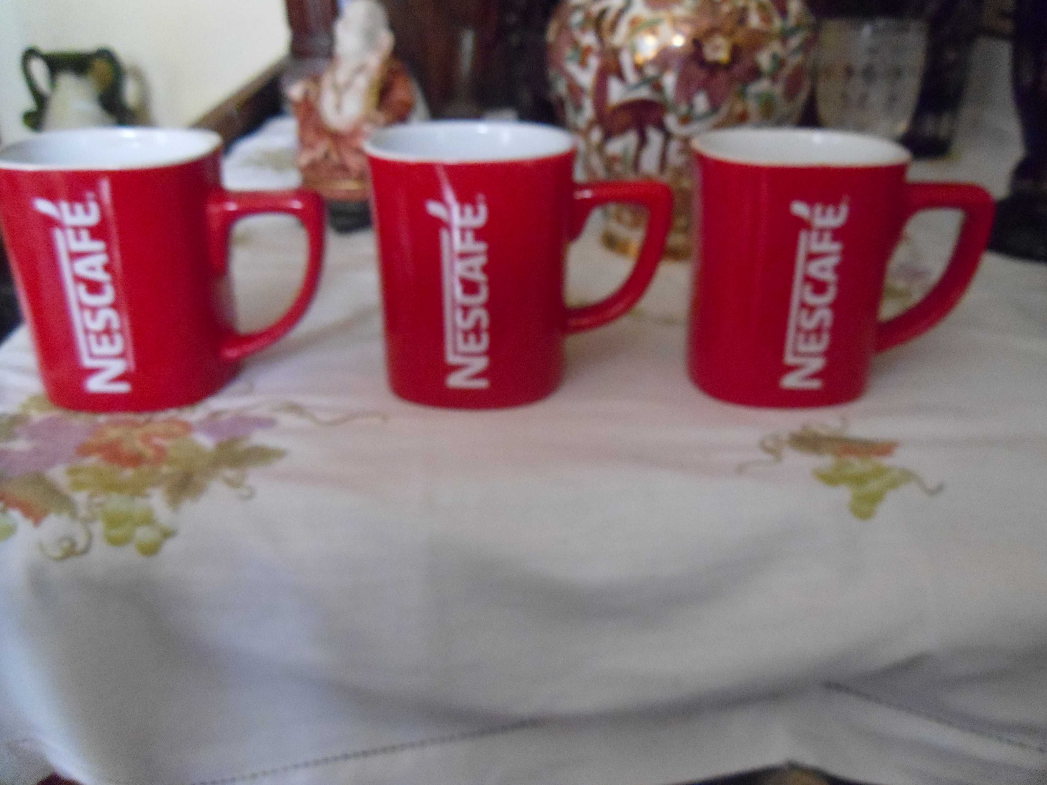 Set Nescafe 3 buc