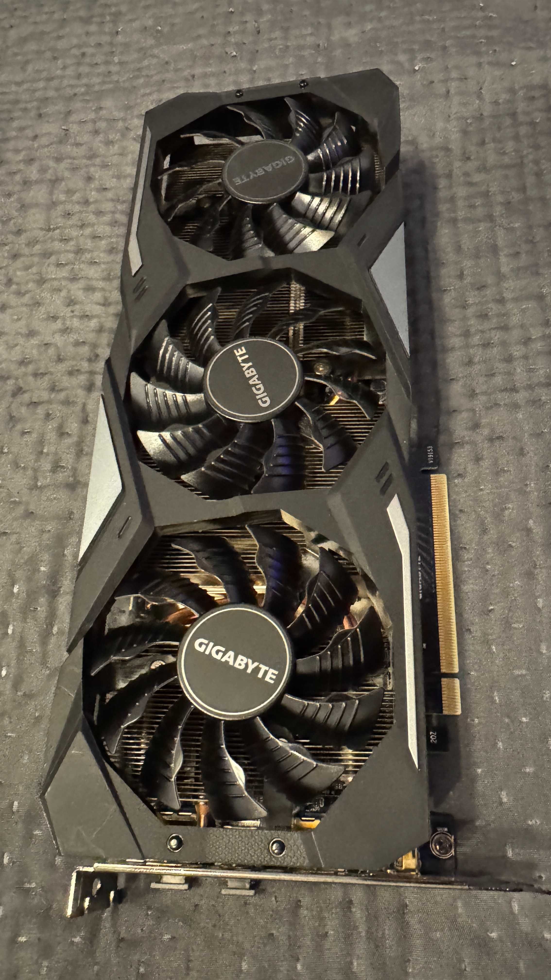 Видеокарта (RTX 2070 Super) и водно охлаждане (FD-Lumen S24 RGBv2)
