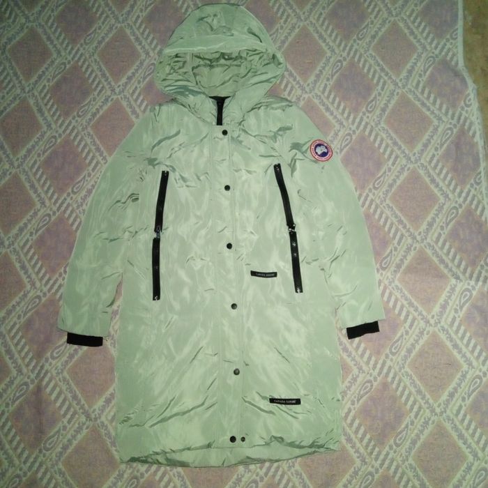 CANADA GOOSE оригинал женская куртка СРОЧНО