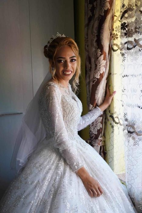 Vând rochie de mirese