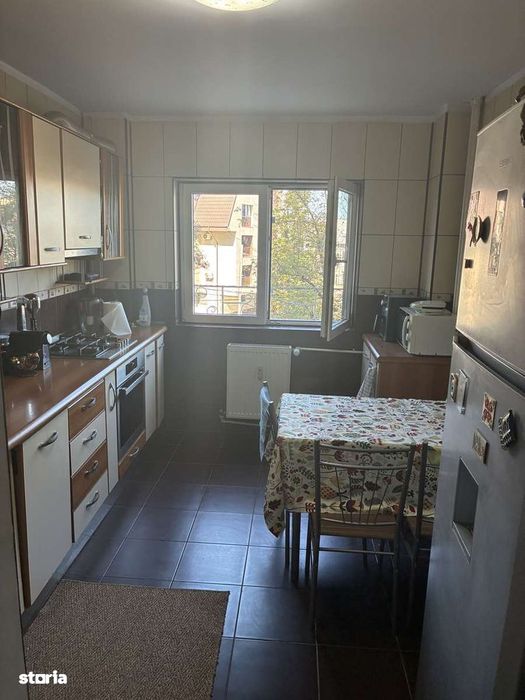 Vanzare Ap cu 4 camere Sector4 Izvoru rece