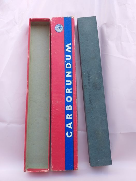 Piatra fina de ascutit cutite Carborundum