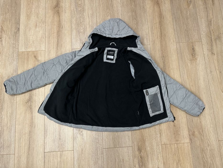 Продавам детско зимно яке рр 152- 158 см.