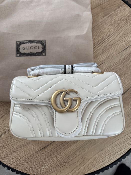 Чанта Gucci естествена кожа