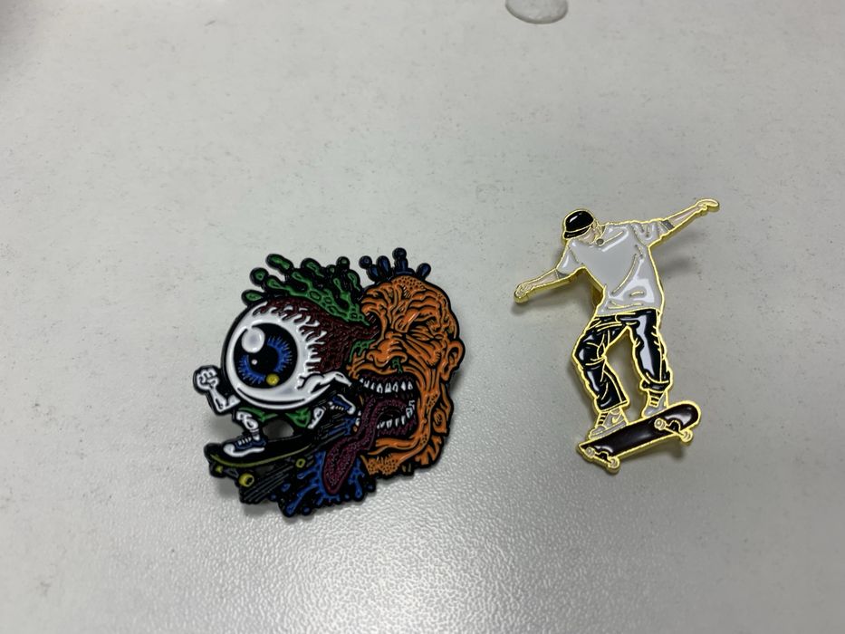 Значки для скейтеров с удобной фиксацией для детей и взрослых