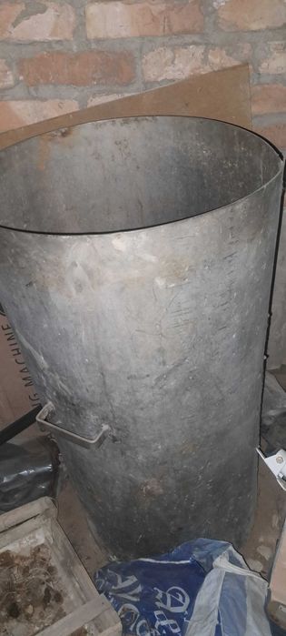 Емкость с нержевейки на 250 дитров