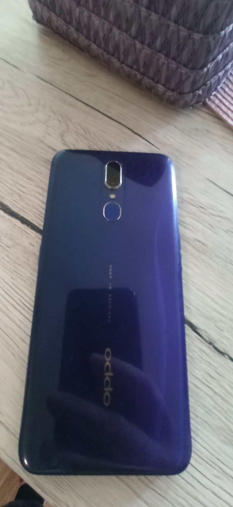 Oppo F11 в добро състояние