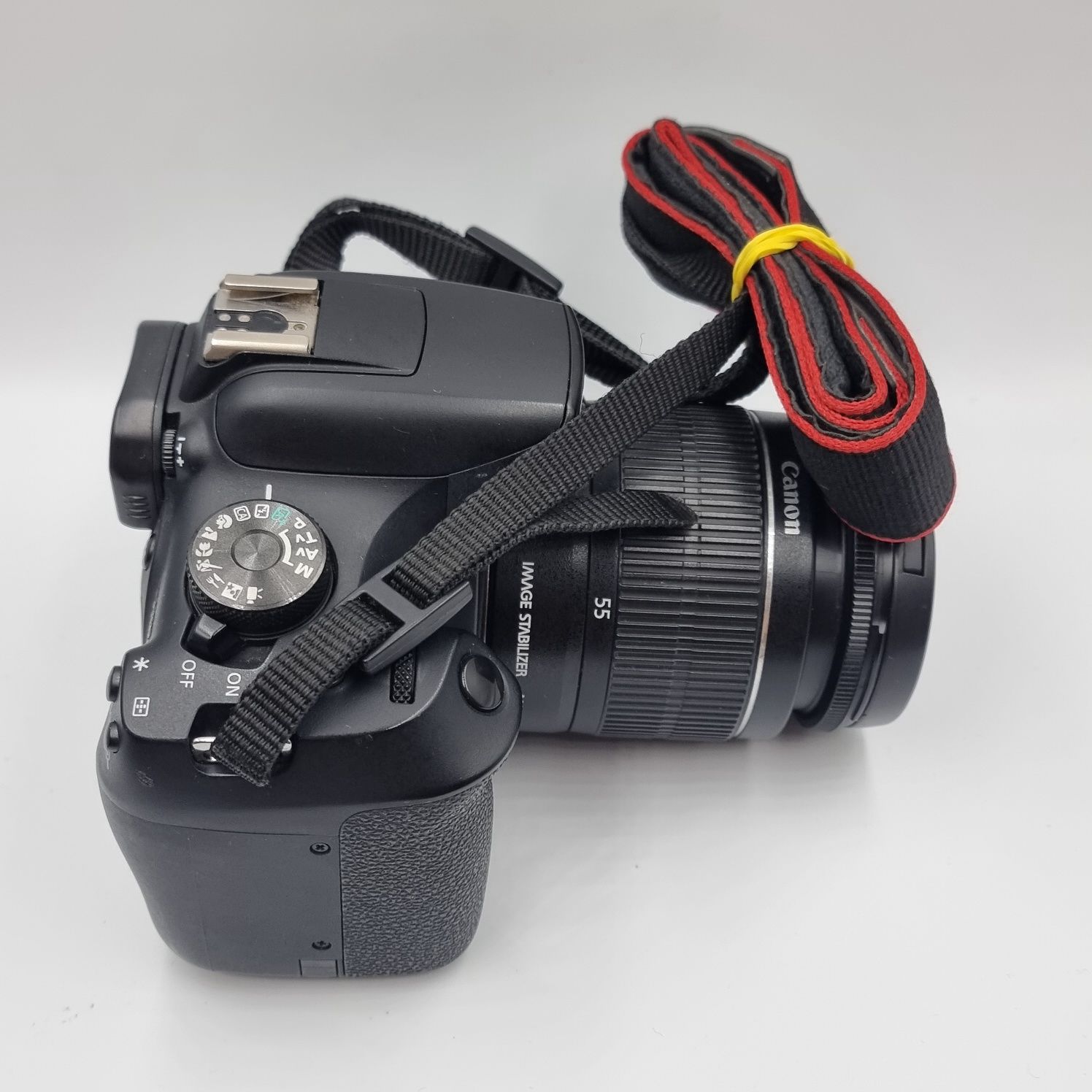 Amanet F28: Canon EOS 2000D + Obiectiv 18-55mm