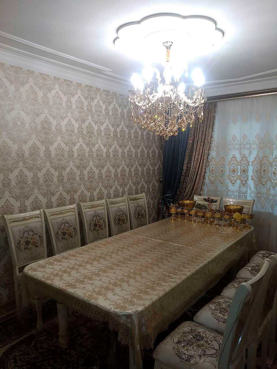 Коракамиш 2/4 да 5 хонали квартира ..