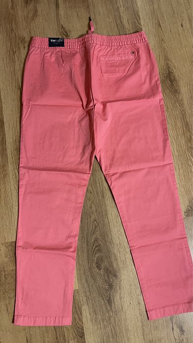 Pantaloni Originali Tommy Hilfiger Marime L Barbati S Dama Chino