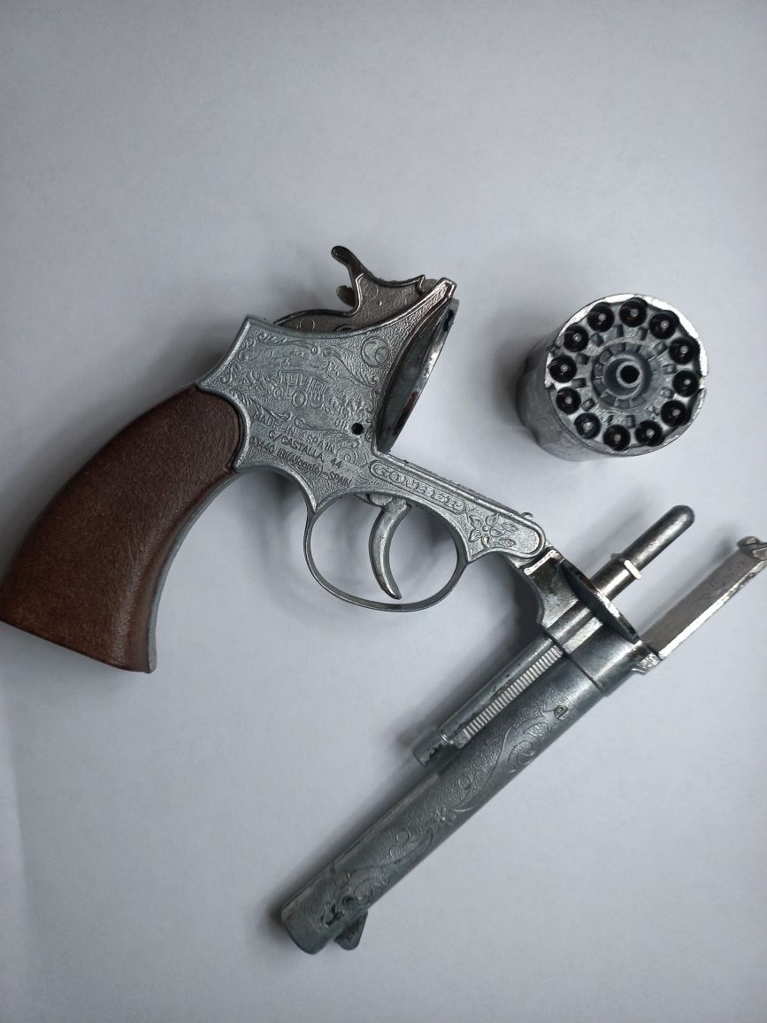 Игрушка детская пистолетик на пистонах gonher